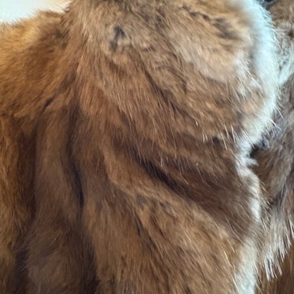 Vintage Beige Fur Coat - Picture 4 of 9